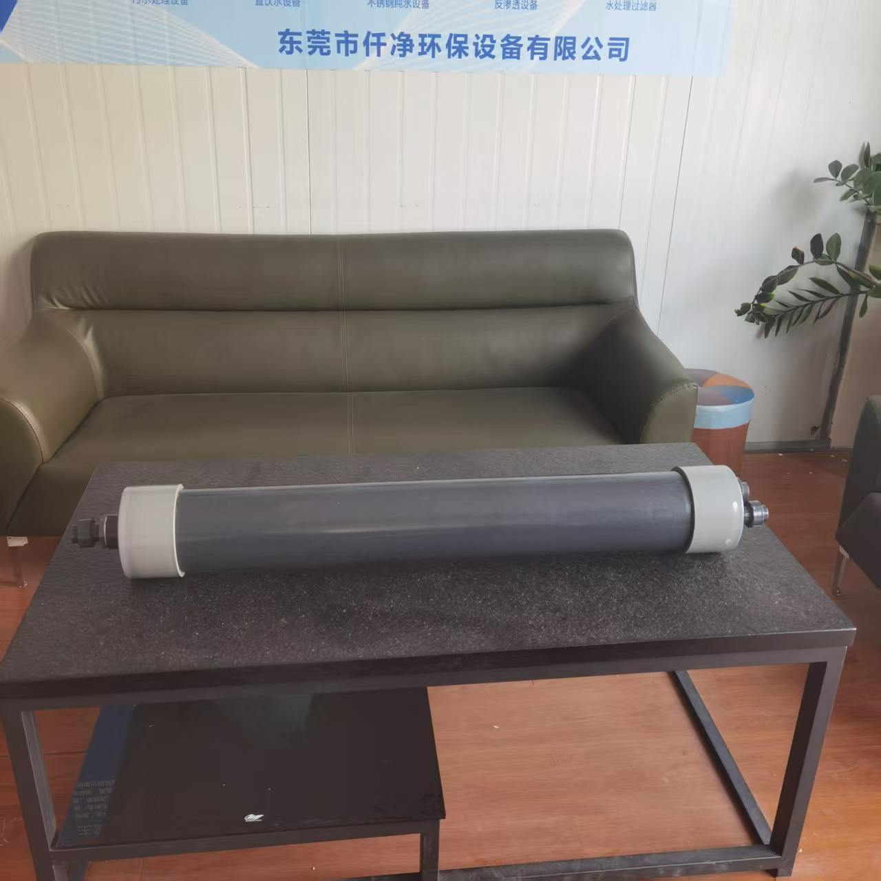 抛光树脂交换柱1.jpg